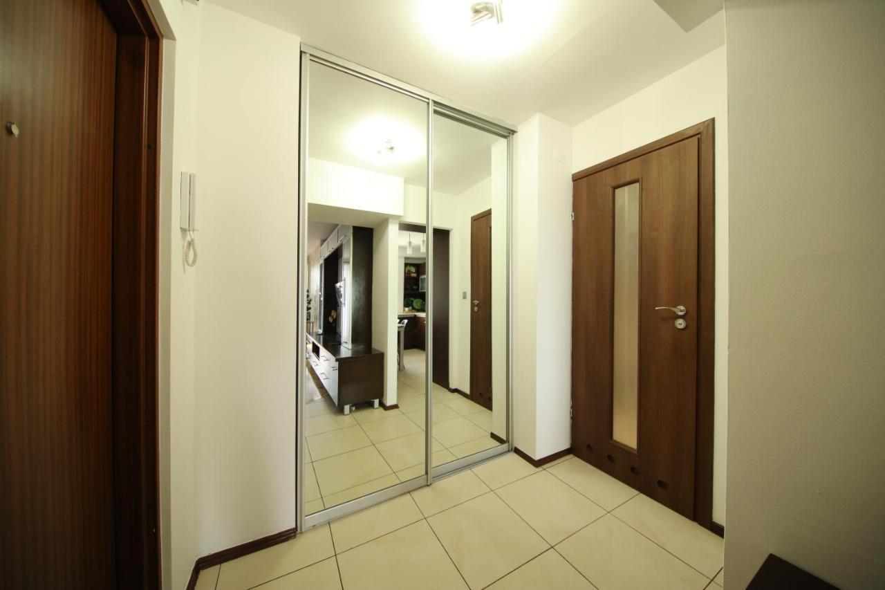 Bronco Apartments Варшава Экстерьер фото